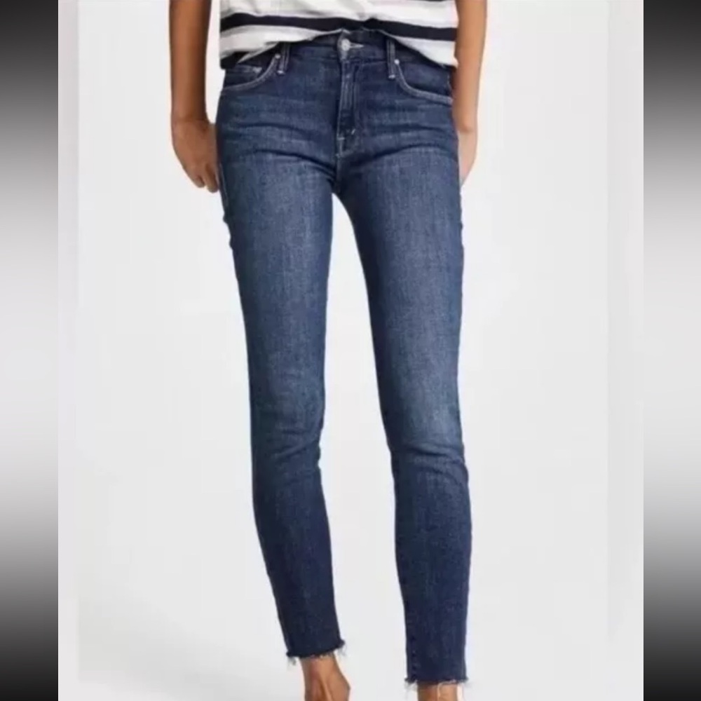 Mother The Looker Ankle Fray Jeans in Girl Crush Dark Wash 26